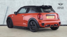 MINI Hatchback 2.0 Cooper S Sport 3dr [Comfort/Nav Pack] Petrol Hatchback
